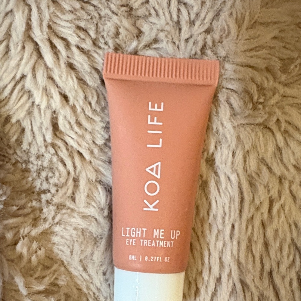 KOA Life Light Me Up Eye Treatment - Peach